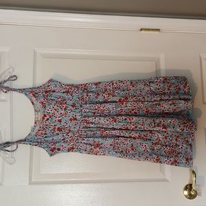 altar'd state colorful, lined dress that ties at the shoulders. Size M. Like new
